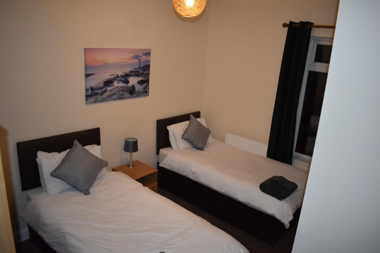 Seventy Seven Apartment Gainsborough Bagian luar foto